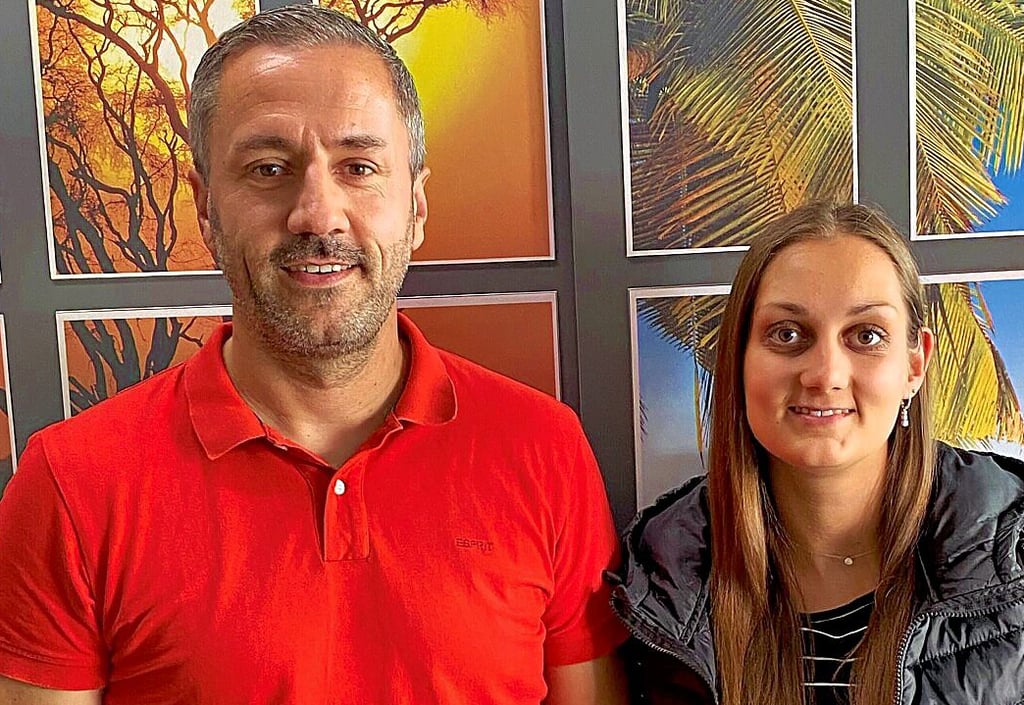 Andreas Borghardt und Katharina Grade vom Reisebüro Vetter Touristik in Burg.