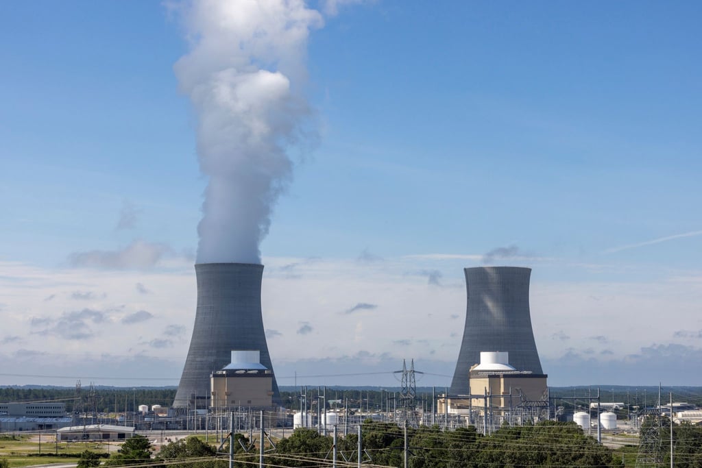 Die Blöcke 3 (l) und 4 im Kraftwerk Vogtle in Burke County in der Nähe von Waynesboro, Georgia.