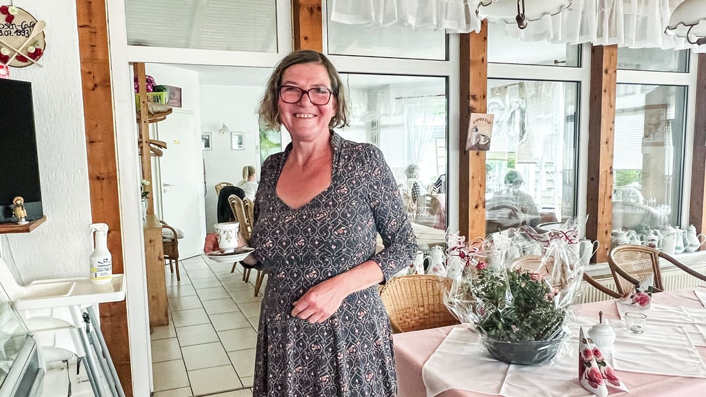 Antje Janzen konnte vor wenigen Tagen mit ihrem Team vom Rosencafé 30-jähriges Jubiläum feiern.