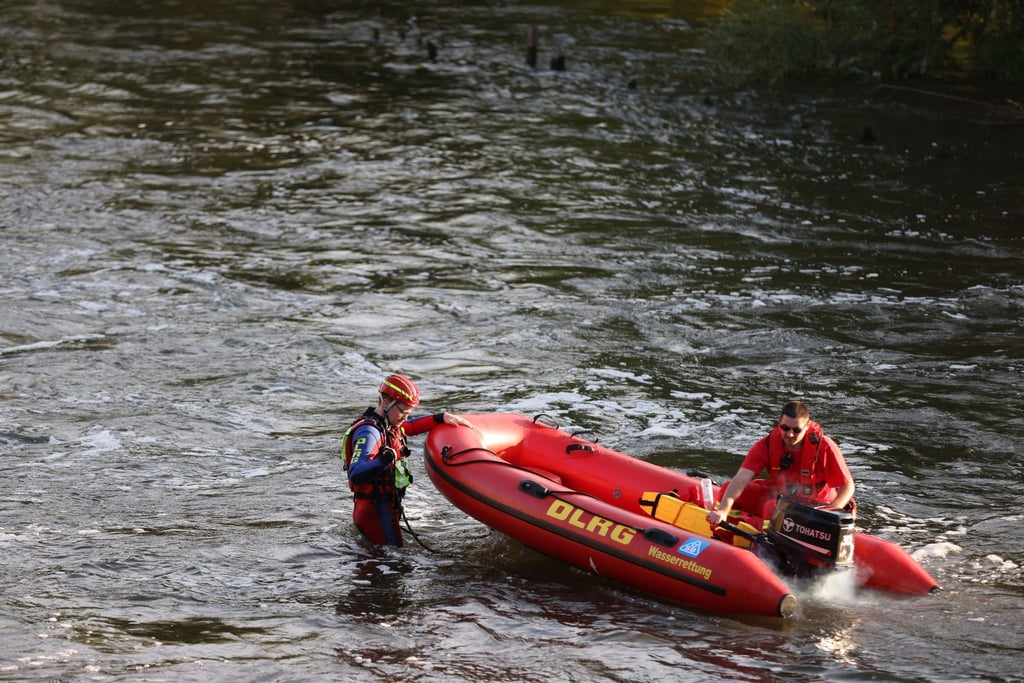 Rettungsschwimmer sind auch belastenden Situationen ausgesetzt. Einsatz-Nachsorgeteams sollen das auffangen.