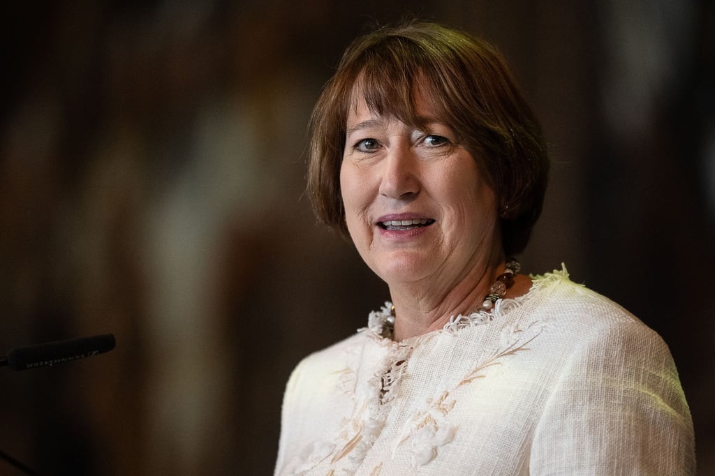 Hildegard Müller, Präsidentin des Verbandes der Automobilindustrie (VDA), warnt vor einem „Klimaschutz-Boomerang“.