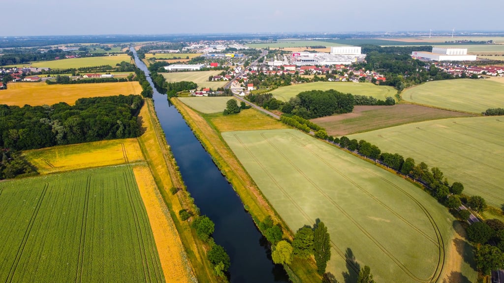 Der Saale-Elster-Kanal bei Günthersdorf
