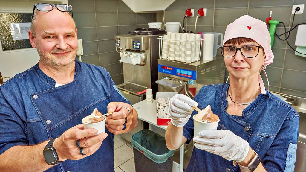 Sven Braune und Cordelia Sturm sind die Eismacher aus Strenznaundorf.