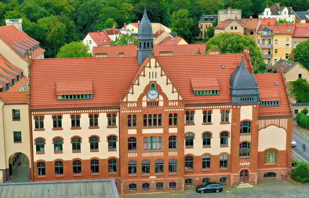 Die ehemalige Ingenieurschule in Eisleben war im Laufe der Jahre immer weiter ausgebaut worden, ehe 1993 der Schlussstrich gezogen wurde.