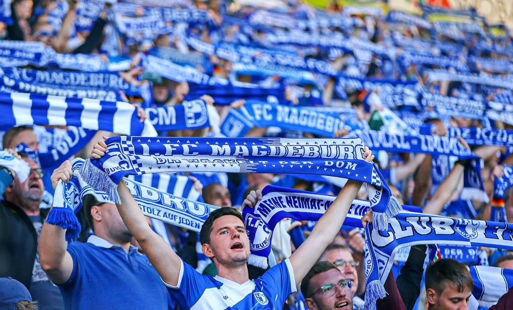 Werden ihr Team am Sonntag nach vorne peitschen: Die Fans des 1. FC Magdeburg.