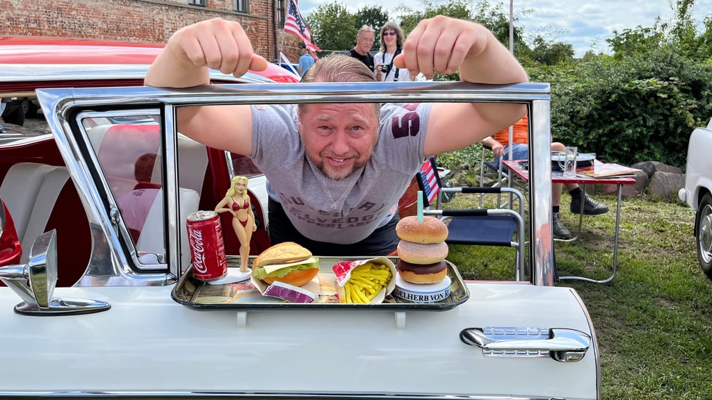 Echt amerikanisch ging es hier zu. Auch das gehört zum Oldtimertreffen in Jerichow.