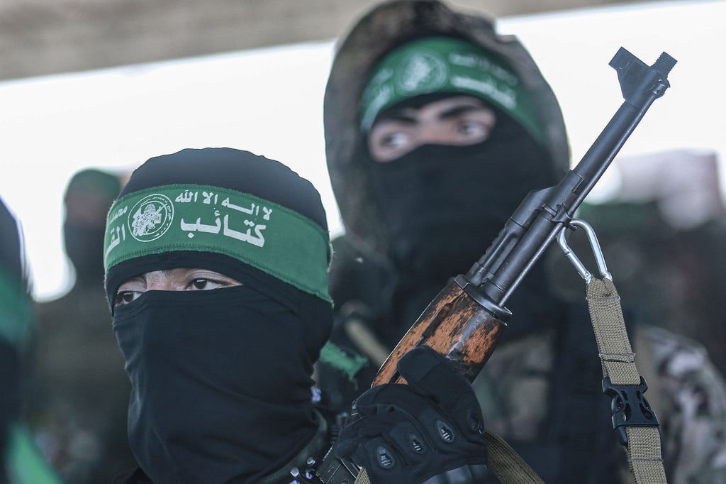 Mitglieder der Izz ad-Din al-Qassam-Brigaden, des militärischen Flügels der palästinensischen islamistischen Hamas-Bewegung (Symbolbild).