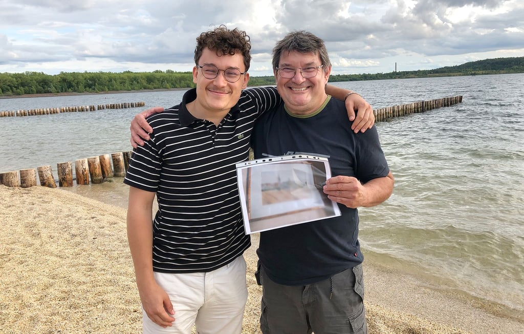 David (r.) und Thomas Pelletier wandeln auf den Spuren ihres Opas bzw. Uropas Alphonse am Geiseltalsee. 