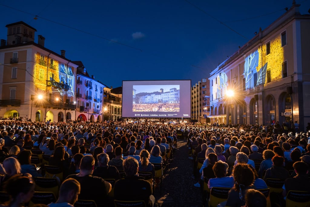 Filmvorführung auf der Piazza Grande beim 76. Internationalen Filmfestival in Locarno.