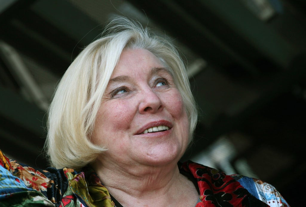 Fay Weldon ist tot. Die Schriftstellerin ist im Alter von 91 Jahren friedlich eingeschlafen.