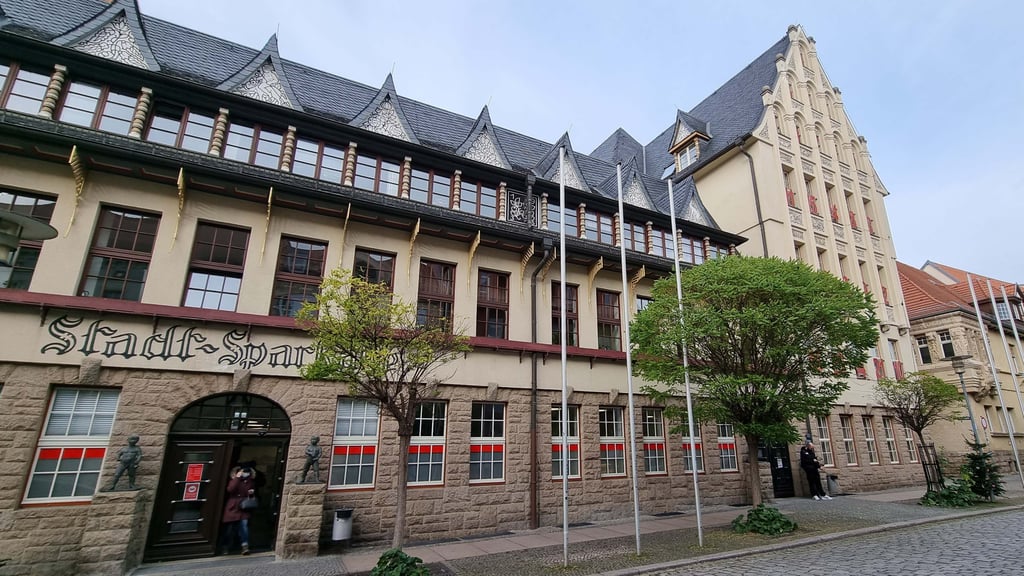 Die Stadt Aschersleben bringt ihr Amtsblatt nicht mehr in gedruckter Form heraus. Künftig ist das Informationsschreiben digital verfügbar.