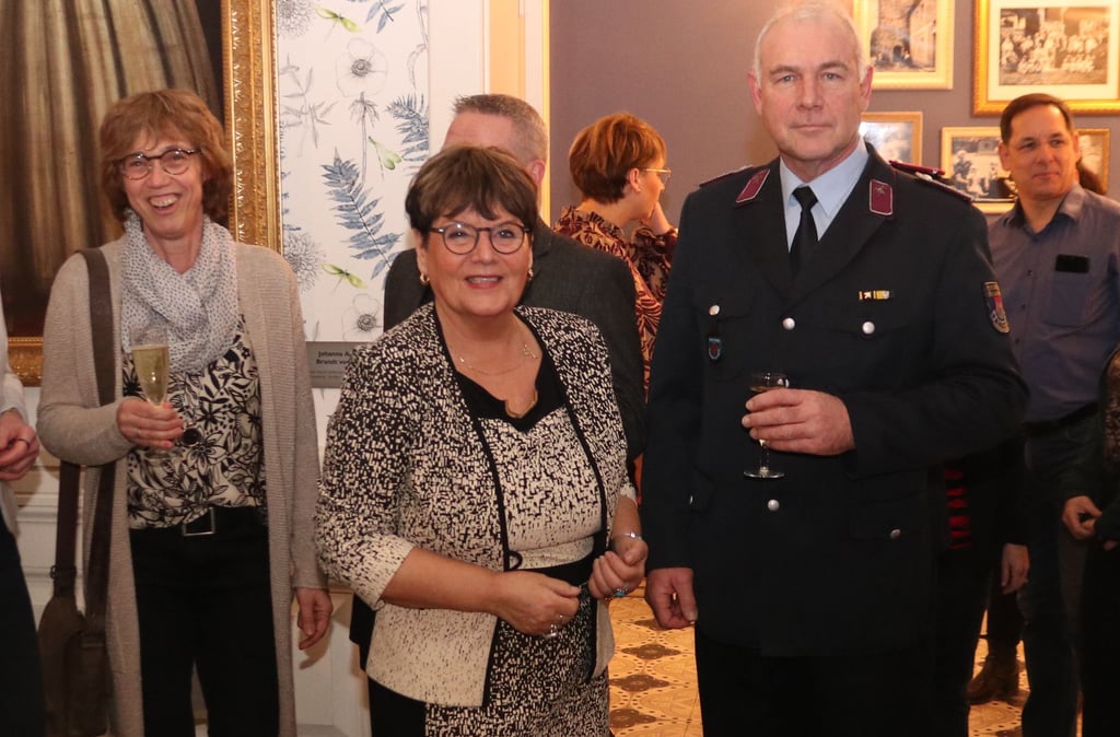 Am Eingang des Rittersaals im Rittergut Loburg begrüßte Ortsbürgermeisterin Gabriele Schmohl die Gäste.