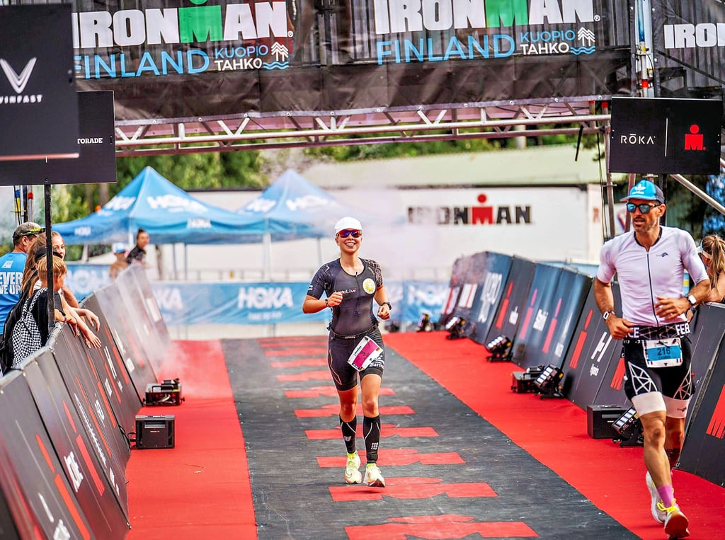 Aline Barre  siegte im vergangenen August beim Ironman Finland Kuopio-Tahko  in ihrer Altersklasse und qualifizierte sich damit für den Ironman in Hawaii.