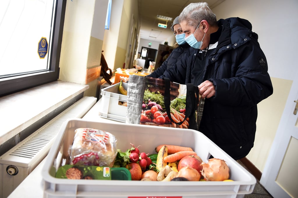 Prall gefüllte Lebensmittelkisten: Immer mehr Menschen sind auf die Unterstützung der Tafel Köthen angewiesen. 