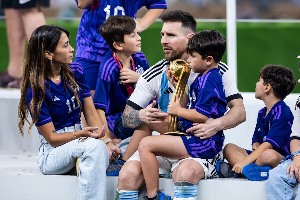Wurde in Katar Fußball-Weltmeister: Lionel Messi.