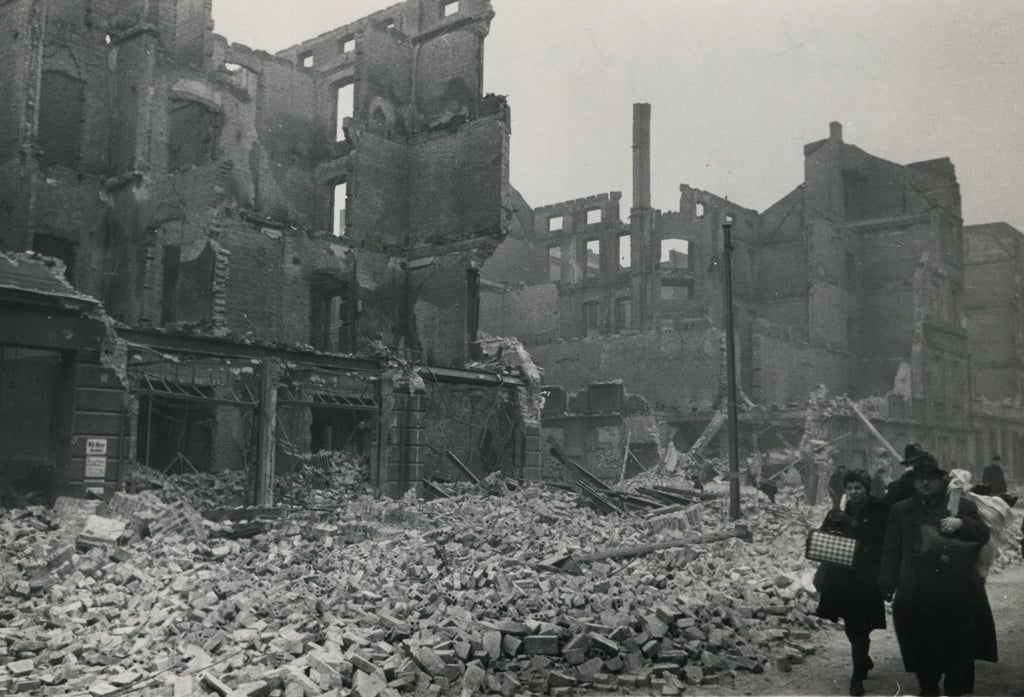 Am 16. Januar 1945 wurden große Teile der Magdeburger Innenstadt bei einem Bombenangriff zerstört.