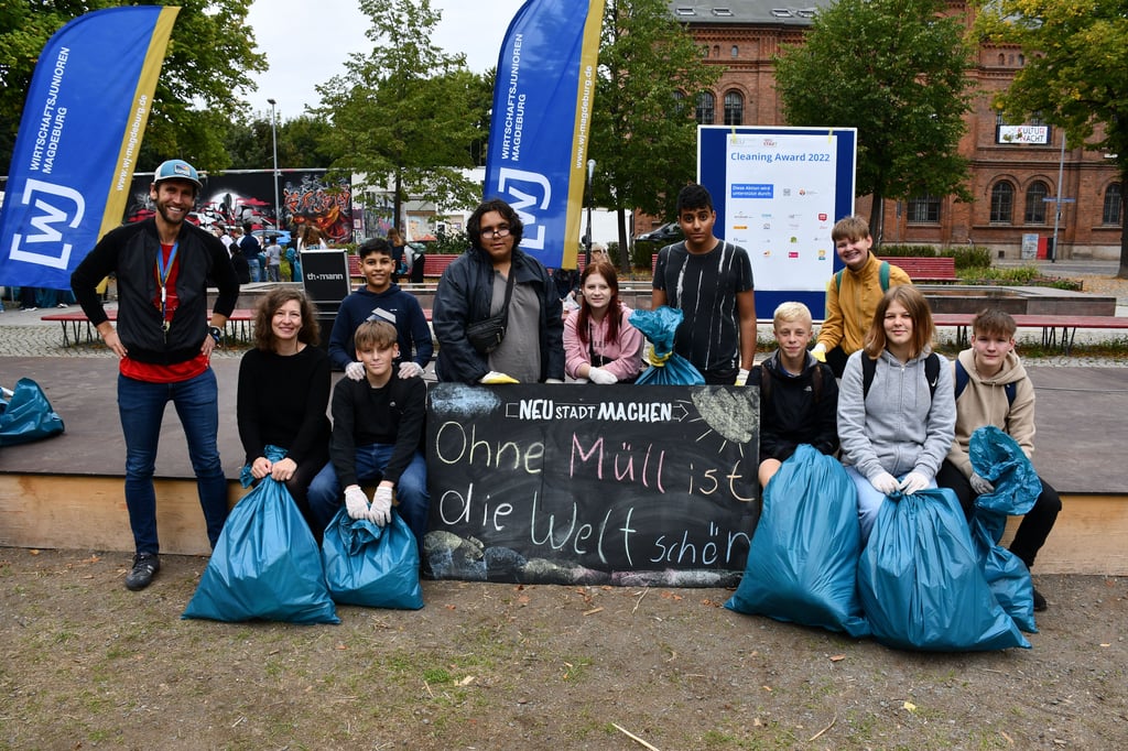 Patrick Egeward hatte als Geschäftsstraßenmanager für Magdeburg-Neustadt mehrere Putzaktionen durchgeführt.