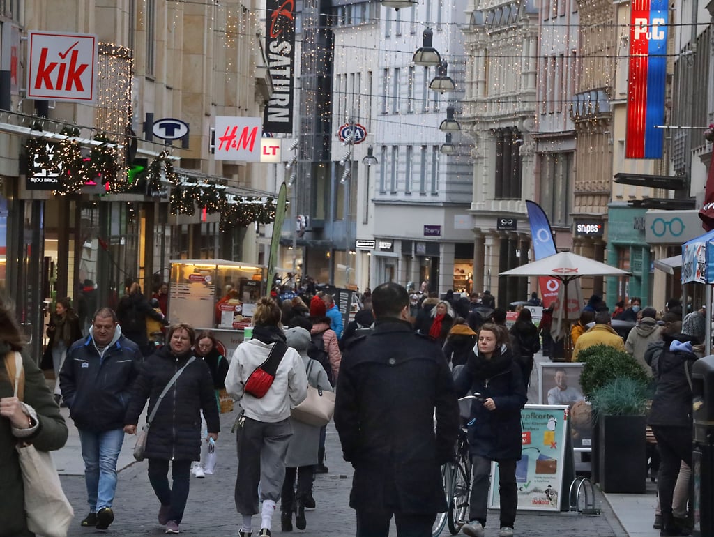 Der Boulevard in Halle ist die Shoppingmeile im Zentrum der Stadt.
