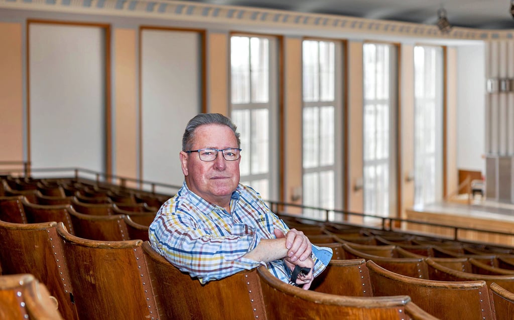 Für Klaus-Dieter Deuser ist das Hyzet-Klubhaus  wie ein zweites Zuhause. Seit 1986 arbeitet er hier. Für 2023  hat er schon viele Künstler gebucht. 