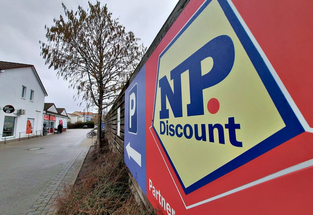 Der NP-Markt in der Bahnhofsstraße in Stendal soll als erstes umgebaut werden.