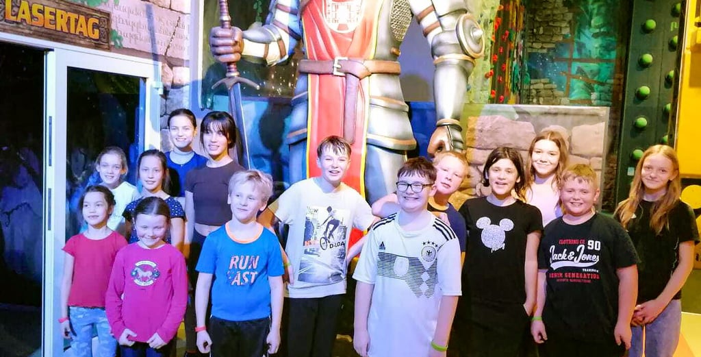 Jugendarbeit Ferienausflug in die „Funtasy World“ für Kinder aus Tangerhütte