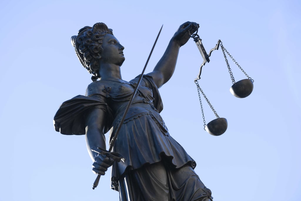 Vor dem Amtsgericht Gardelegen muss sich eine Frau gegen den Vorwurf der Unterschlagung verteidigen.