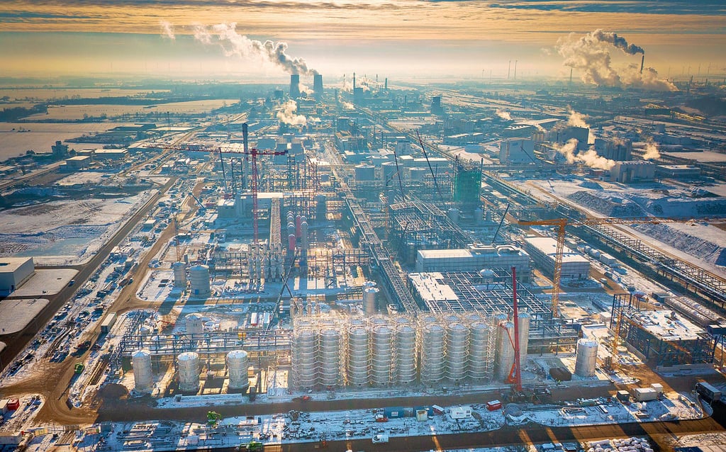 Die UPM-Bioraffinerie ist nur eine der Baustellen auf dem Chemiestandort Leuna. Nicht nur dort ist die Nachfrage nach Bauland für Firmen groß.