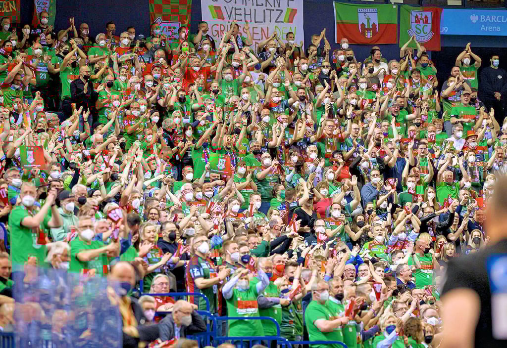 Beim Final Four um den DHB-Pokal im vergangenen April sorgten hunderte SCM-Fans für eine grün-rote Wand. Auch zum Pokal-Viertelfinale in Hamburg gegen den THW Kiel werden mndestens 1000 Magdeburger in der Barclays Arena erwartet.