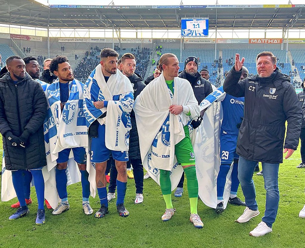 Hatte FCM-Trainer Christian Titz im Laufe der Diskussionen am Sonntag einen Wischer gezeigt oder einfach nur energisch gestikuliert? Der Coach sprach am Mittwoch von einer „abwinkenden Handbewegung“.