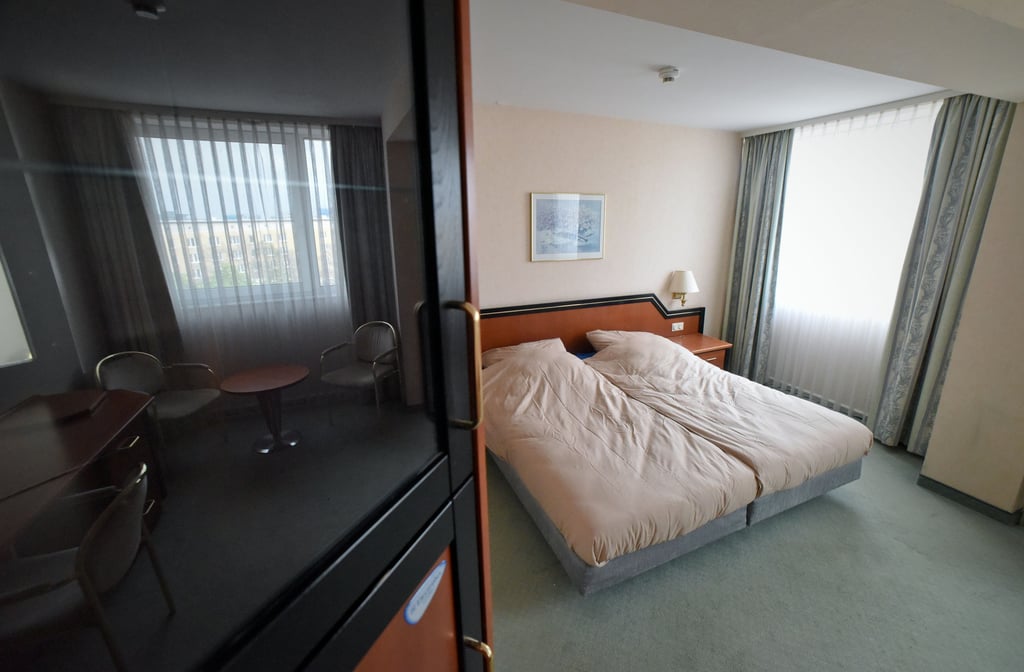 Blick in ein Hotelzimmer in Halle. Sollen Gäste bald für jede Nacht eine Extragebühr bezahlen?