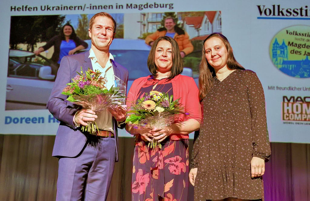 Markus Neuberg und Doreen Haseloff-Neuberg wurden beim Magdeburger des Jahres 2022 für ihr Engagement in der Ukraine-Hilfe gewürdigt. Die Laudatio hielt Volksstimme-Reporterin Christina Bendigs.