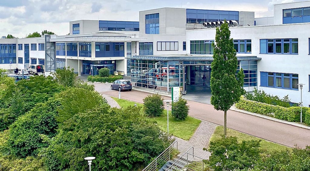 Das Klinikum Dessau bietet den Quereinstieg in den Pflegeberuf an.