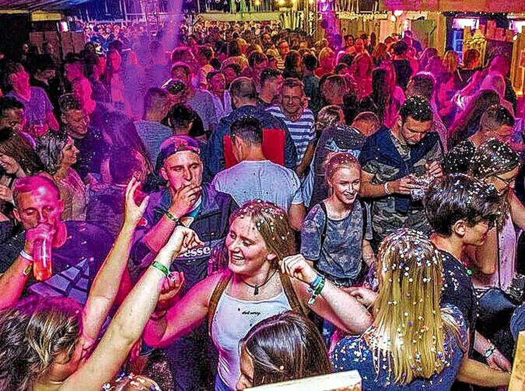 Diskussion um Traditionsfest in Naumburg Eintrittspreis für Kirschfest wird steigen Wie hoch