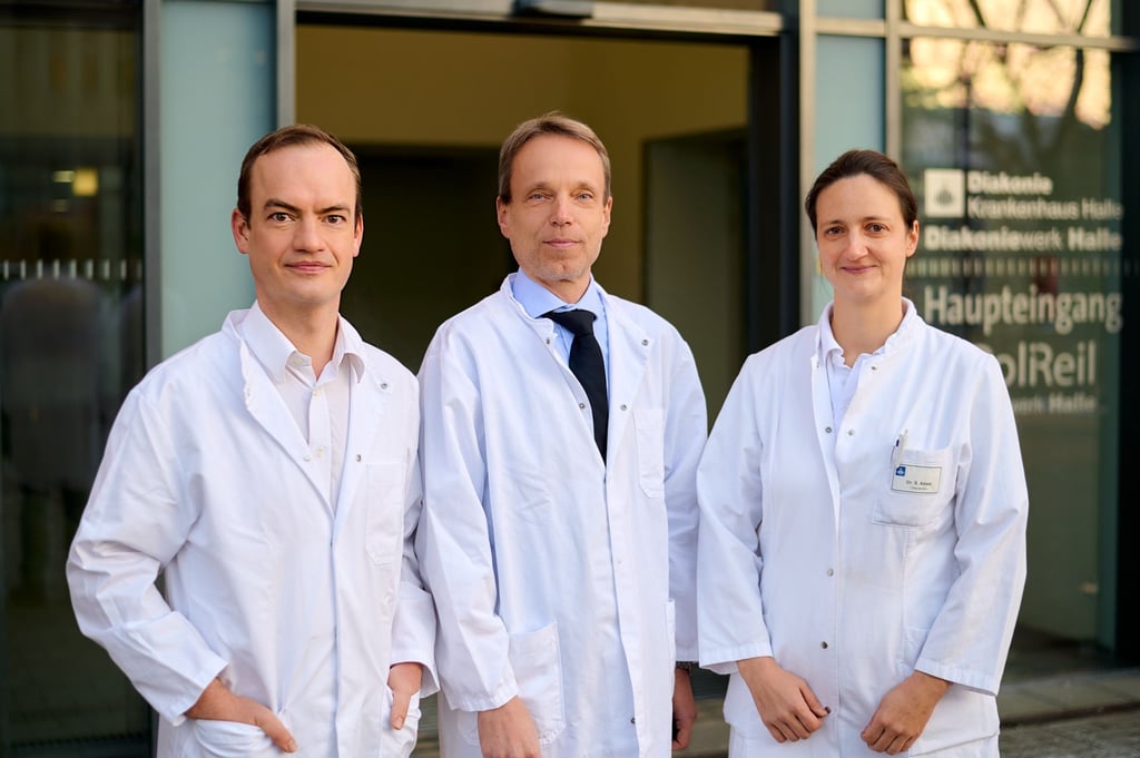 Neue Leitung der chirurgischen Klinik im Diakoniekrankenhaus. Von links: Simmon Rieder, Jörg Kleeff und Sandra Adam. 