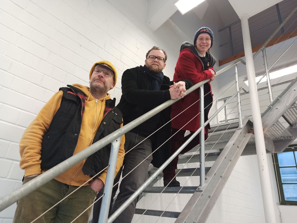 Jahren für Leben in den Tessenow-Ateliers im Elbauenpark sorgen. Zum Start ist eine Offene Galerie geplant, frei nach dem Motto: Wir bieten weiße Wände, ihr die Kunst.