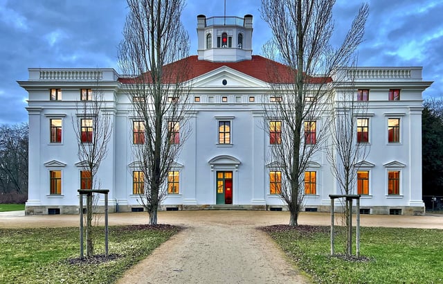 Bilder und Immobilien im Wert von 200 Millionen Euro Stadt Dessau