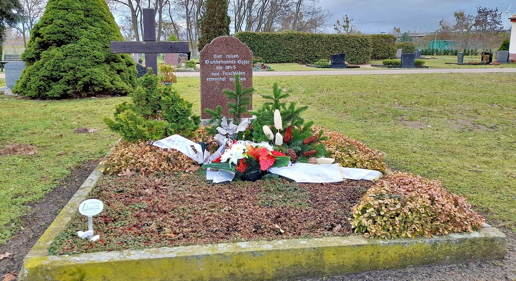 Die Anlage des Kriegsgrabes auf dem Friedhof in Schermen soll neu gestaltet werden. In diesem Jahr beantragt die Gemeinde dafür erneut Fördermittel beim Land.