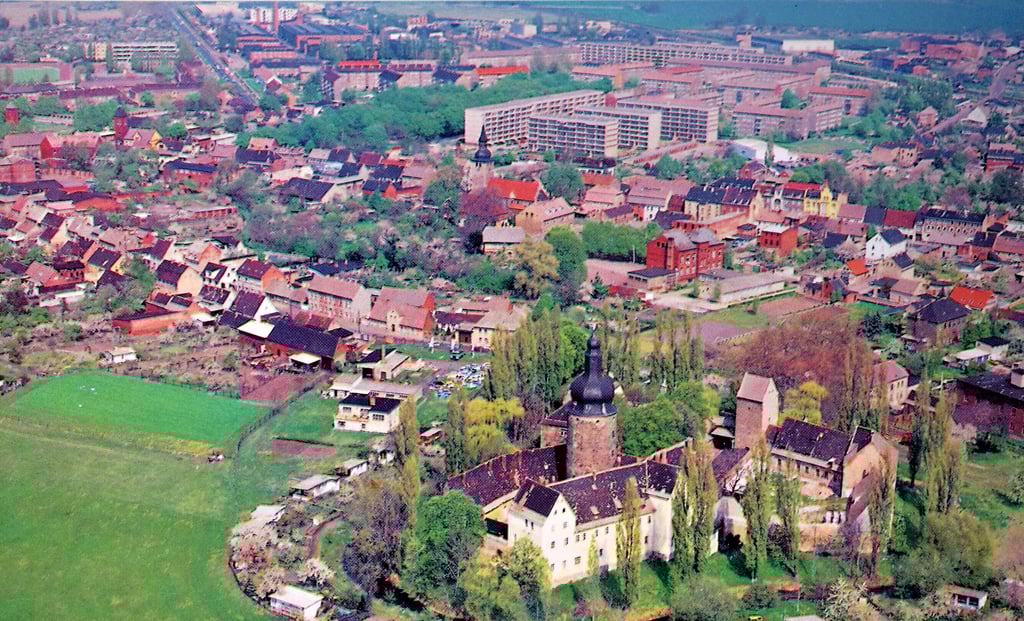Luftbild der Stadt Gommern von Anfang der 90er Jahre