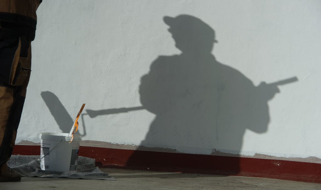 Handwerkerleistungen werden aufgtund gestiegener Preise teurer. Die Betriebe sind wegen hoher Kosten in der Klemme.