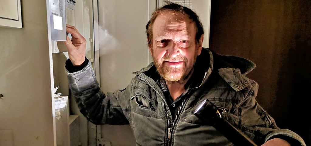 Wolfgang Baake aus Reddeber steht auch im Fall eines Lockdowns nicht im Dunkeln. Der 72-Jährige hat in seinem Haus eine Notstromversorgung eingerichtet. 