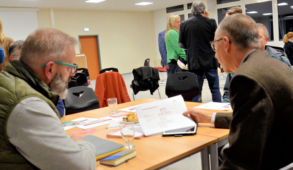 Beim Speed-Dating zur Gewinnung von Lehrkräften im Seiteneinstieg informierten sich in Kalbe Interessenten über das Bewerbungsprozedere und Qualifikationsmöglichkeiten. Die Sekundarschule Kalbe benötigt dringend weitere Lehrkräfte.