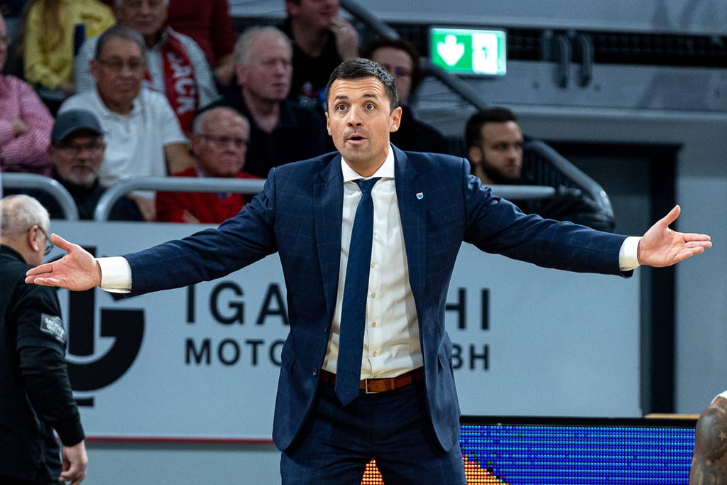 Igor Jovovic äußerte sich nach dem Spiel gegen Rostock kritisch über einige Fehlentscheidungen der Schiedsrichter.