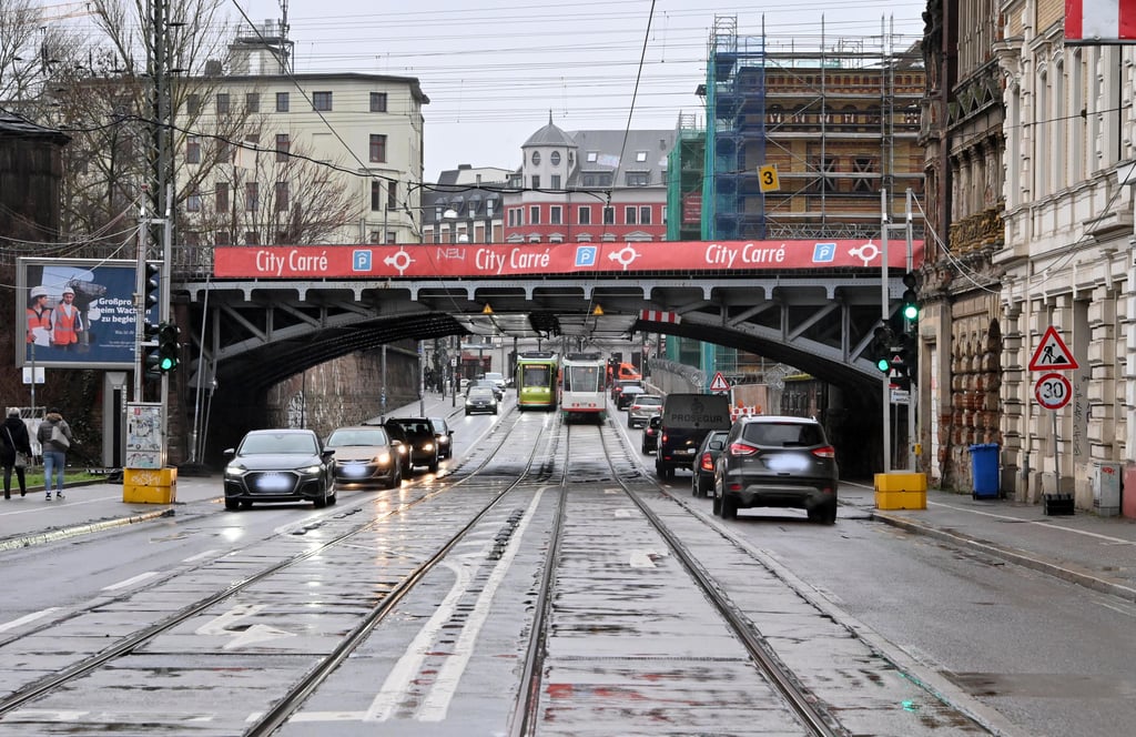 Die Hallische Straße in Magdeburg.