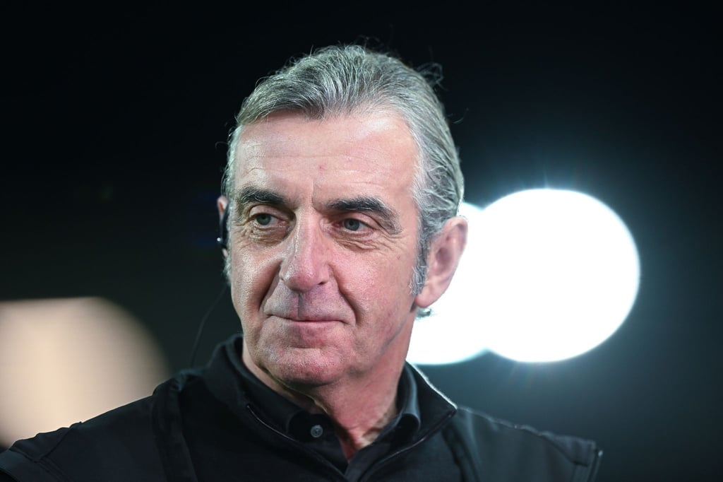 HFC-Sportdirektor Ralf Minge im Stadion.