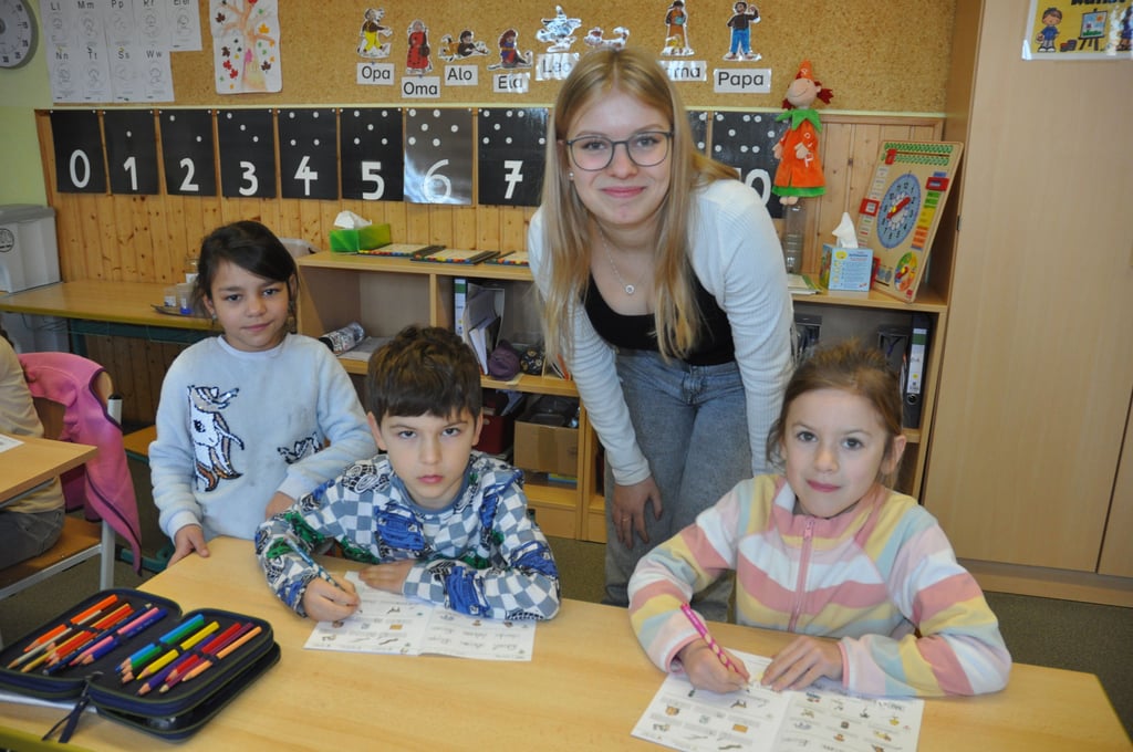 Helene Brandt unterstützt in diesem Schuljahr das Lehrerkollegium an der Grundschule Letzlingen. Für beide Seiten ein Gewinn. Und sie wurd durch die Arbeit in ihrem Berufswunsch, Grundschullehrerin zu werden, bestärkt.
