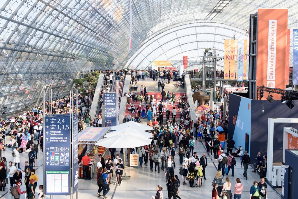 Leipziger Buchmesse 2023 unter dem Motto „Uverse - Deine Welt“.