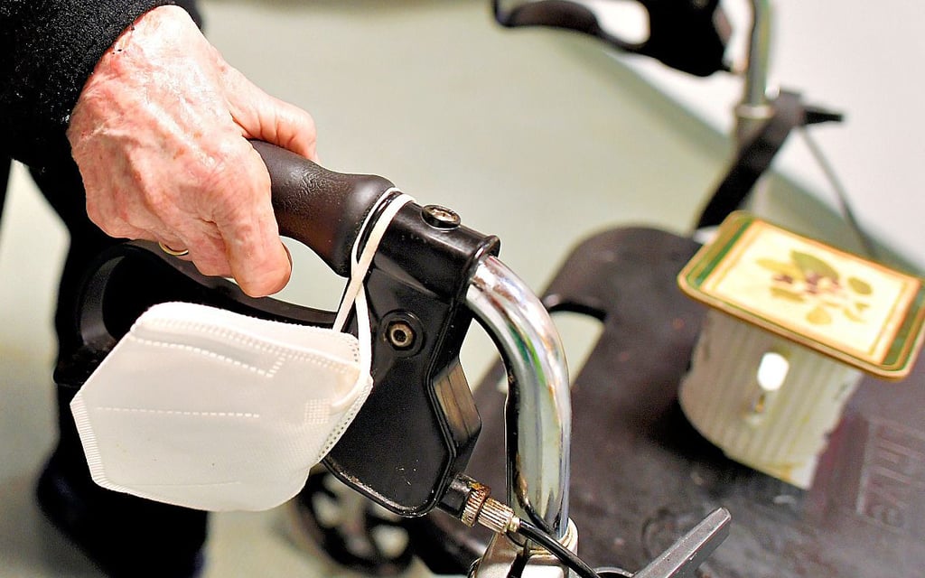 Noch bis 7. April gilt die Masken- und Testpflicht in Pflegeheimen.