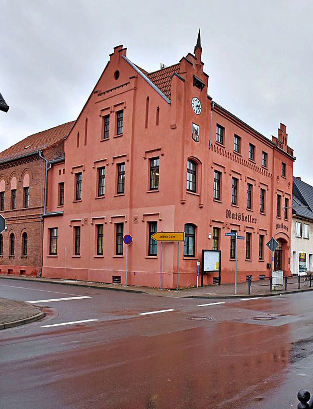 Das Raguhner Rathaus ist Sitz des Einwohnermeldeamtes.