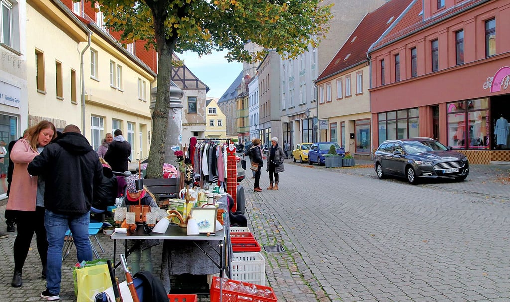 Der Flohmarkt in der Loewestraße im vergangenen November war der erste seiner Art und es soll in diesem Jahr zwei Anschlusstermine geben.