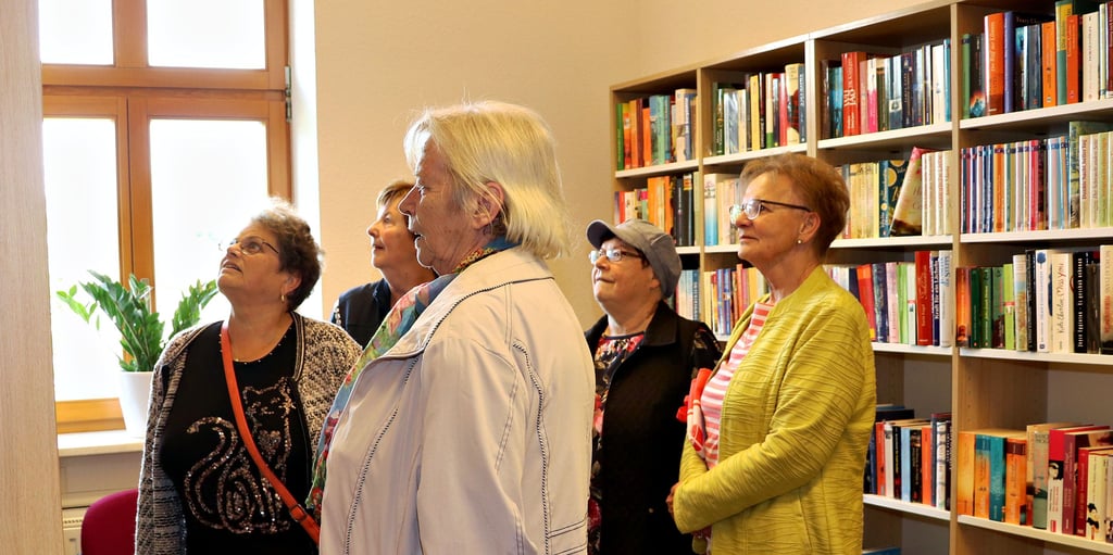 Im neuen Domizil der Bibliothek in der Schlüterstraße 3 in Parey konnten schon viele neue Leser begrüßt werden.
